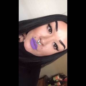 Meet your Posher, Claudia