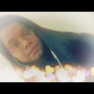 Meet your Posher, Sadia