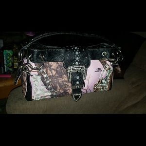 Mossy oak purse
