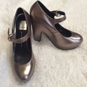 Silver Dolce Vita platform pumps