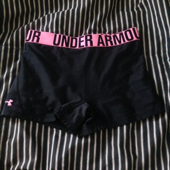 • UNDER ARMOUR SPANDEX •