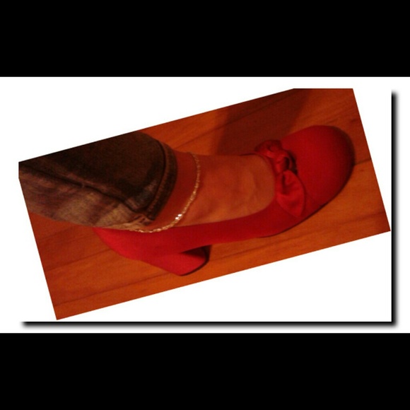 Cute Red Block Pumps