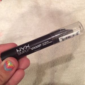 NYX simply vamp lip cream