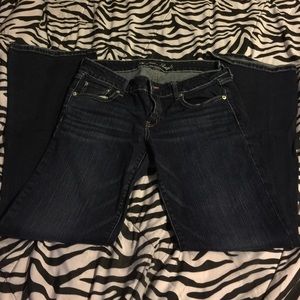 American eagle dark wash jeans