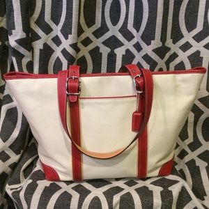 🚫 SOLD 🚫Coach Tote