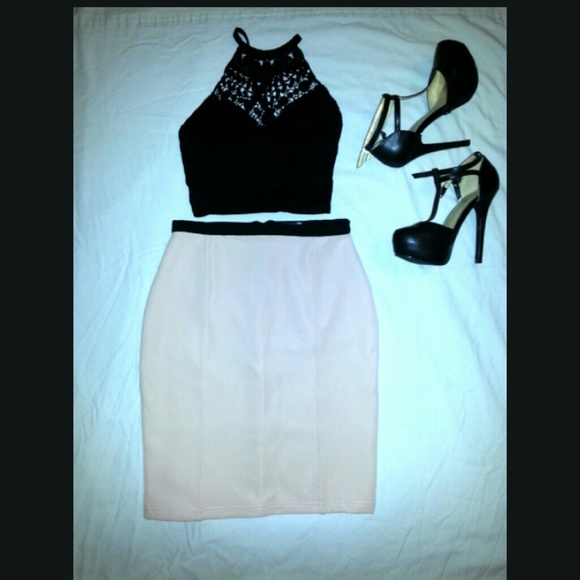 Forever 21 blush Pencil skirt - Picture 2 of 4