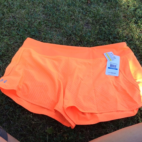 NWT under armor shorts XL