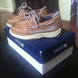 Toddler sperry