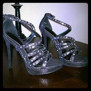 4.5" strappy Chinese Laundry high heels