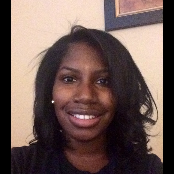 Meet your Posher, Ariel - Picture 1 of 1