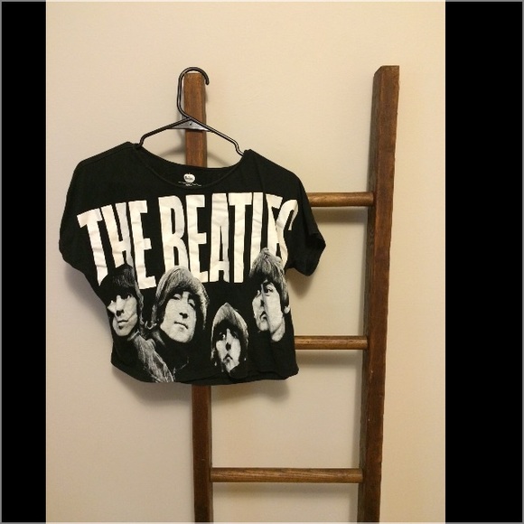 Tops - SOLD ❌Beatles top