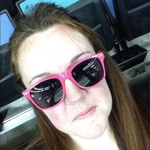 Meet your Posher, Cherie