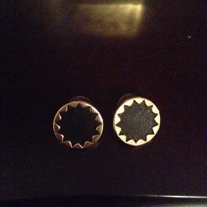 House of Harlow black star earrings