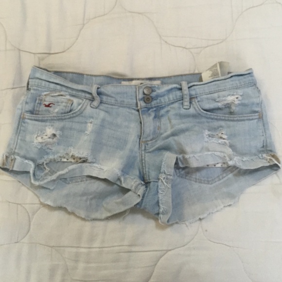 light wash hollister shorts