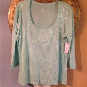 Seafoam green sequin and three-quarter sleeve tee