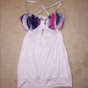 Lululemon "hot but not" top