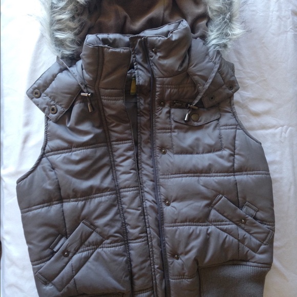 grey vest w/ hood