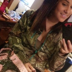 Meet your Posher, Amber