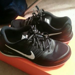 Nike Dual Fusion X