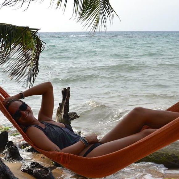 Meet your Posher, Alicia