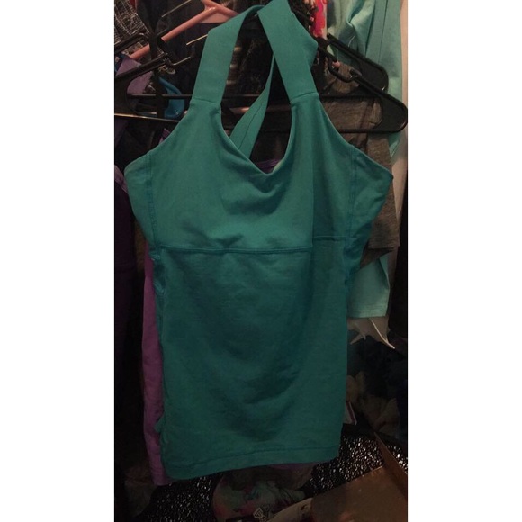 Lululemon top