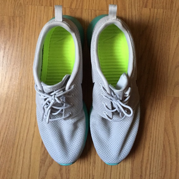 Nike Roshe Run "Calypso" sz 10 Men - Picture 2 of 4