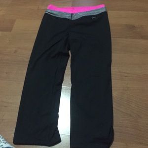 VS workout capri