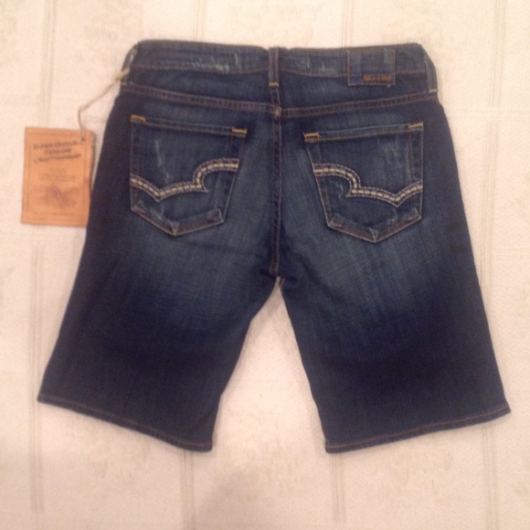 WOMEN'S BIG STAR JEAN SHORTS - Picture 1 of 2
