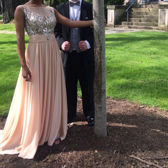 Stunning Elegant but Sexy Prom Dress
