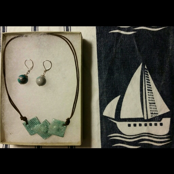 Set de collar - Picture 1 of 4