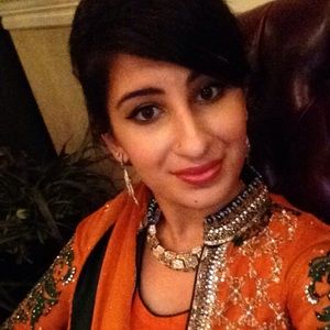 Meet your Posher, Farwa