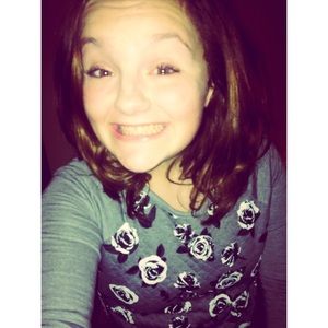 Meet your Posher, Brittney