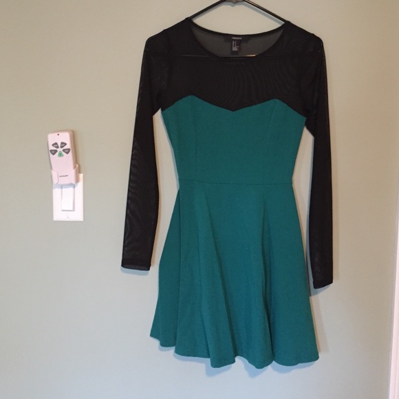 Long sleeved mesh teal dress