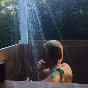 Meet your Posher, Ariana