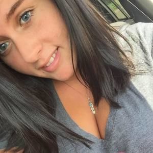 Meet your Posher, Corrine