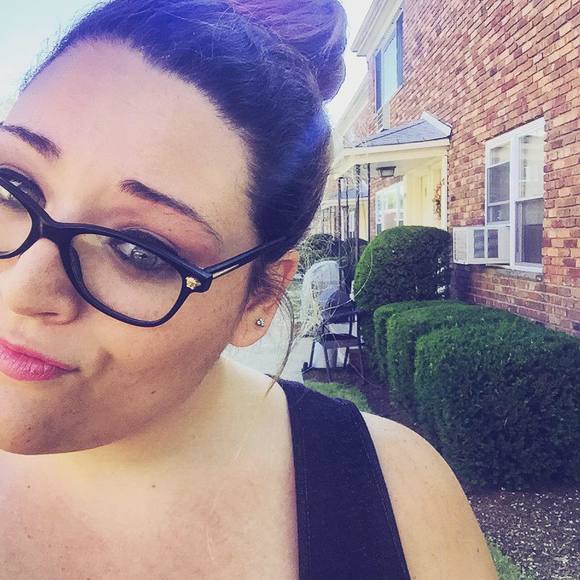 Meet your Posher, Cher - Picture 1 of 1