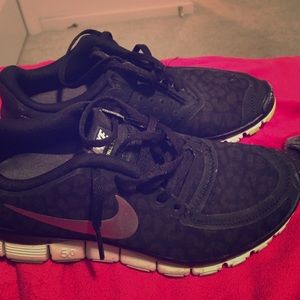 Nike free run 5.0 size 8