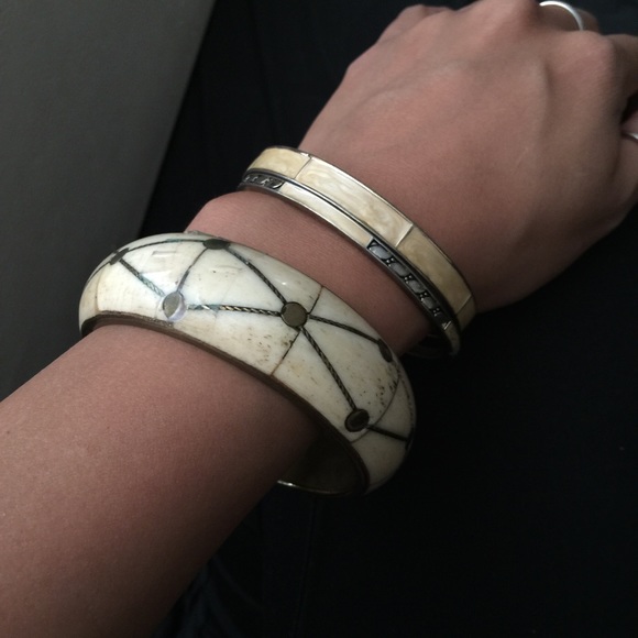 Bracelet ๐ด - Picture 2 of 2