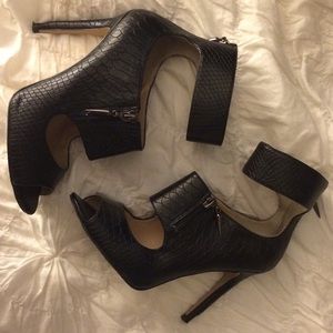 Enzo Angiolini Black Heels