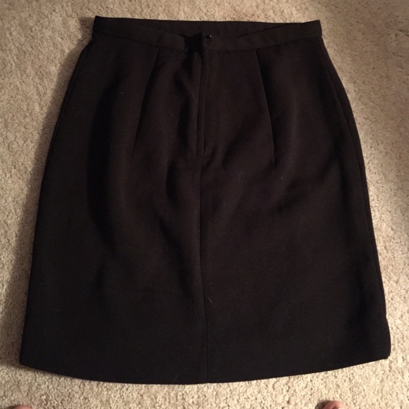 NWT black skirt - Picture 2 of 3