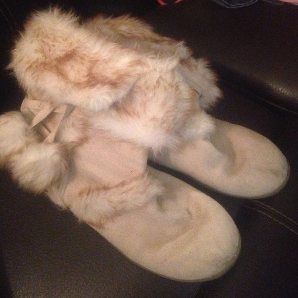 South Pole fuzzy boots