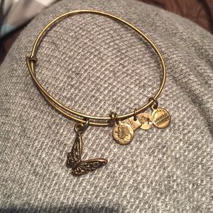 Alex & ani