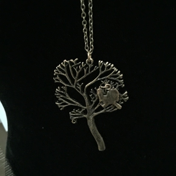 Necklace🔴 - Picture 3 of 3