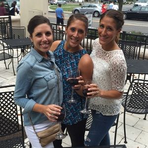 Meet your Posher, Lauren