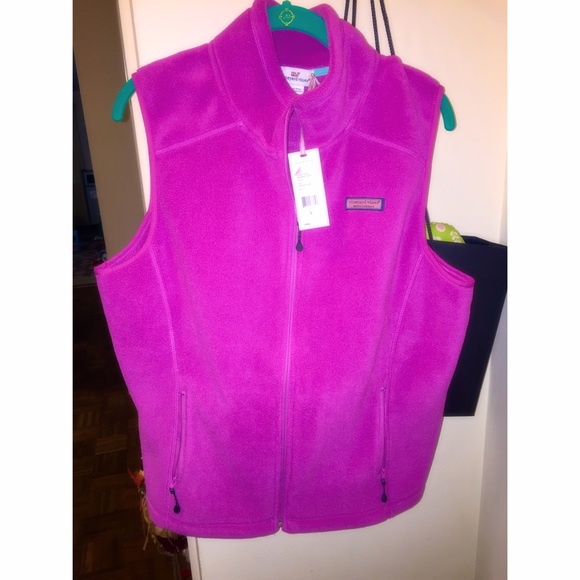NWT Vineyard Vines westerly vest purple plum sz L