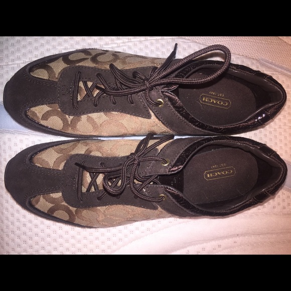 Coach shoes size 10