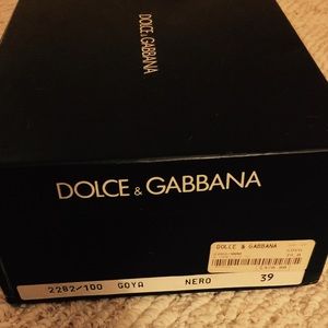 Perfect Shoes too small :(