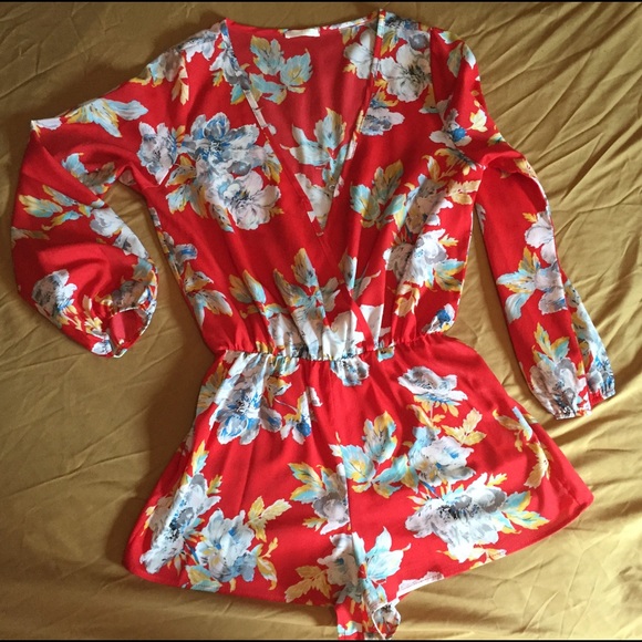 💖RED FLORAL ROMPER💖