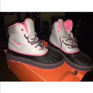 Nike woodside ACG Boots