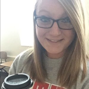 Meet your Posher, Abby